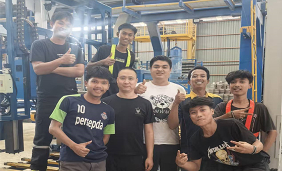 Dây chuyền sản xuất gạch tự động hoàn toàn QT10-15 tại Indonesia